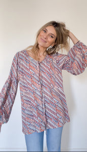 The island life blouse in Mosaic
