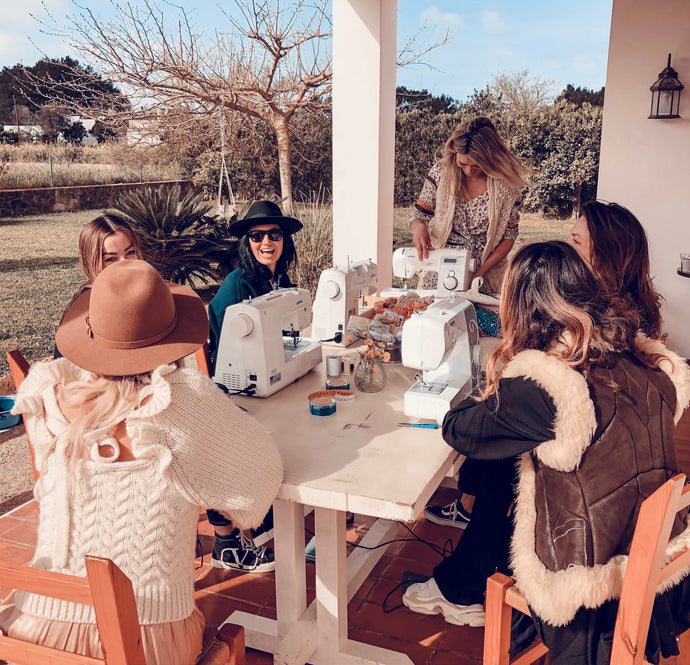 Full moon sewing in Ibiza        ☾     Diary of a women's creative circle