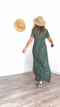 Linda dress - short sleeve - Green floral