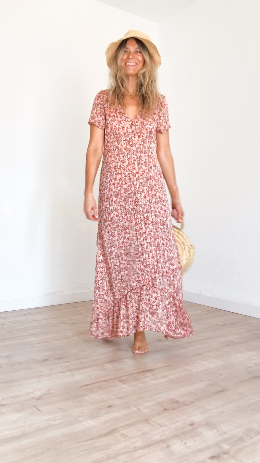 Linda dress in Strawberry