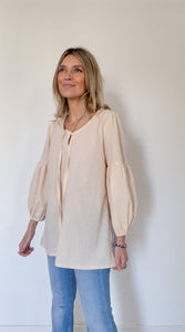 The island life blouse in Sand