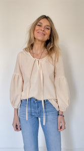 The island life blouse in Sand