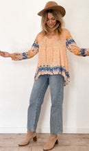 The Muse blouse in Golden