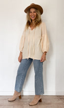 The island life blouse in Sand