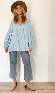 The island life blouse in Baby Blue