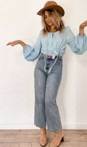 The island life blouse in Baby Blue