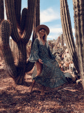 Linda dress in Green floral
